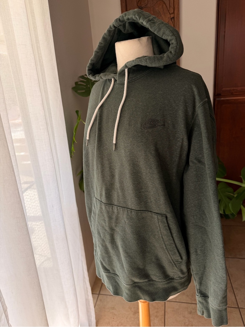 Nike Olive Green Pullover Hoodie Small Logo Men’s Large